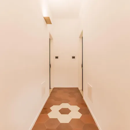 Domina Livia Vaticano - E 4*