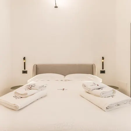 Domina Livia Vaticano - E 4*