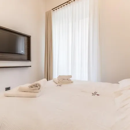 Domina Livia Vaticano - E Guest house *